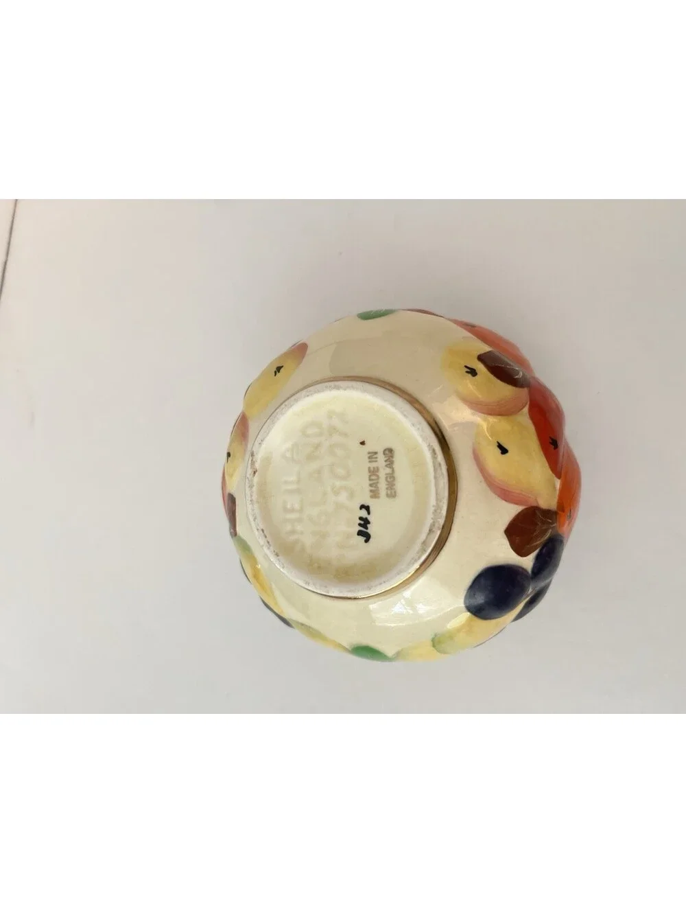 Vintage Sheila England Grape Fruit Leaf Decorated Sugar Bowl - Ceramic / Pottery